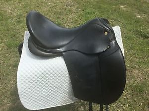 Marcel Toulouse black dressage saddle 171/2"