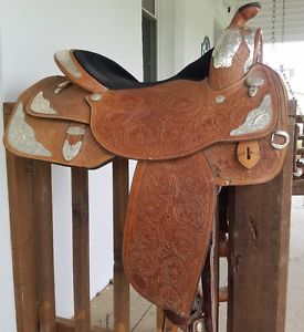 Circle Y Show Saddle