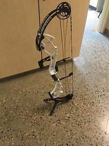 2016 Pse Supra Target Compound Bow , includes Qad rest.