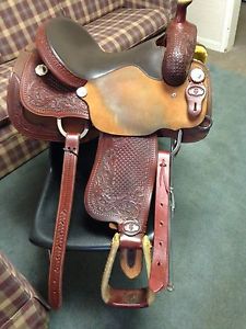 HAND MADE TEAM  ROPING SADDLE by PAUL TURNER