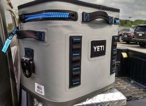 YETI Hopper flip 12