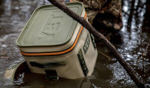 Yeti Hopper Flip 12 Field tan/Blaze Orange