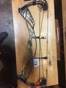Hoyt Defiant 34