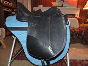 Wintec Isabelle Black 17.5" dressage saddle used with Cair system