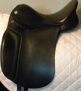 Cliff Barnsby "Anky" Dressage Saddle 17.5 MW