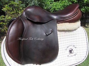 17.5" COUNTY SYMMETRY close contact jumping saddle WIDE TREE- WOOL FLOCKED!!