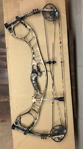 Hoyt Faktor 30 Compound Bow RH 50-60# 27.5" Camo FREE SHIP