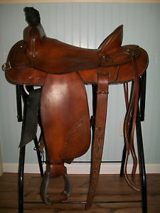 McCalls Nothwest Wade Ranch Saddle 15.5 Nice Condition