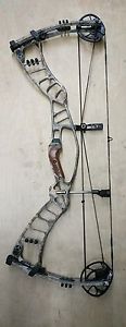 Hoyt Nitrum 34 RH 28" 60# Camo