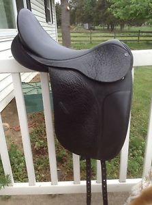 19" County Connection Dressage