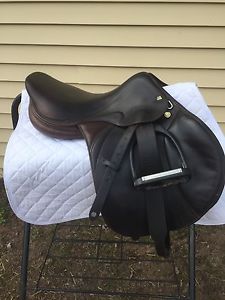 Prestige Meredith Saddle 16 33 Tree