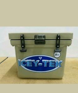 *PRICE DROP***25QT Icey tek cooler Tan L17.75W16.5H14.5 FREE SHIPPING