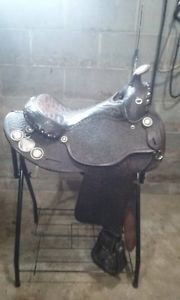 15" circle y saddle with Arabian tree.