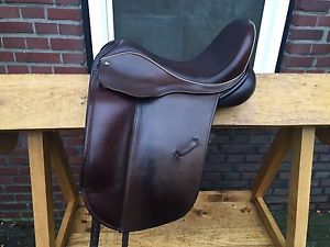 17'5 Brown Ideal Suzannah dressage saddle
