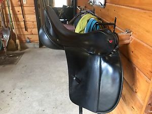 Albion SLK 17.5 W Dressage Saddle