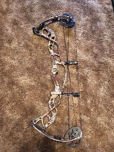 2017 Hoyt Carbon Defiant Turbo #2 Cam 55-65lb 26-28 draw