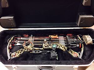 Mathews Creed XS RH, 70lb Trophy Taker Rest, IQ sight, Mathews Quvier & SKB Case