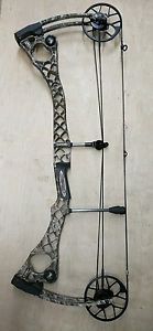 Mathews HTR Bow 29" 70lbs RH MODS AVAILABLE