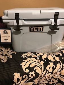 Yeti Roadie 20 qt. Cooler Blue Brand New
