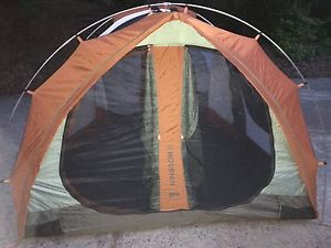 REI Kingdom 6 Camping & Footprint Tent 3 Season Green