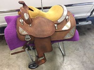 16 inch used Dale Chavez Western Show Saddle