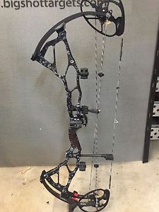 Bowtech BTX 60lb RH Kryptec Typhoon