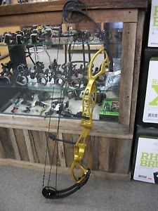 2017 PSE Xpression 60lb RH Gold