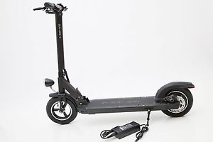 Momas Electric Scooter, Black