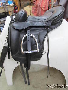Sensation Hybrid Treeless Endurance Trail Saddle & Extras