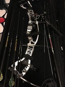 hoyt pro edge elite LH complete bow #50-60