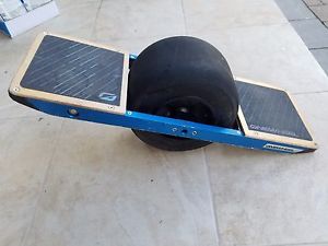 OneWheel One Wheel w/Ultra Charger and Tracking Tile - SHIPS FREE
