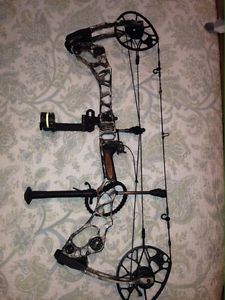 2017 Mathews Halon 6 Compound Bow RH 70#