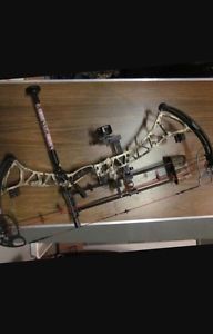 Bowtech Experience LH 26.5"-31" DL 60lbs Compound Bow