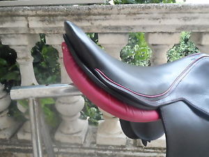 17"  black-pink "custom"  butet jumping saddle