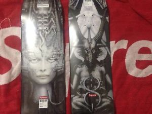 SUPREME 2014 F/W H.R GIGER SKATEBOARD THE SPEL LI 2 DECK BOX LOGO ALIEN ART PCL