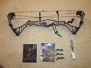 Hoyt Hyper Edge 70# RH 27.5-29.5 DL