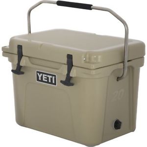 YETI Roadie 20 qt Cooler - NEW
