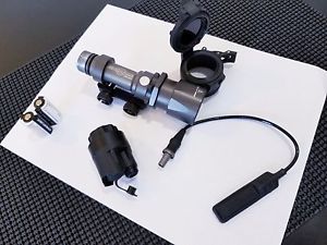 SureFire WeaponLight/ Tactical Design/ Olive Black