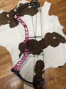 New 2016 Moxie Angel Compound Bow