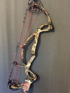 2016 PSE Carbon Air RH 70# Mossy Oak Country