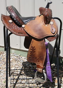 Used 13-3/4" Custom DIamond Cross Barrel Racing Saddle. Quality Horse Tack