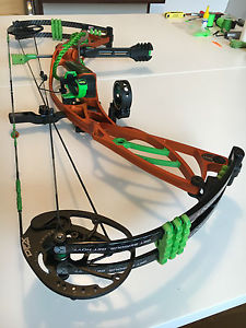 Compound Bow Hoyt Turbo Defiant 33 inch 55 Lbs @ 28'' Orange & Flo Green 2016