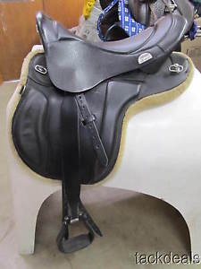 Prestige Land Trekker Endurance Trail Saddle MINT Lightly Used