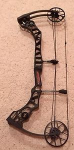 Black Mathews HTX NO CAM bow, right hand, 50-60lb, 28inch draw.