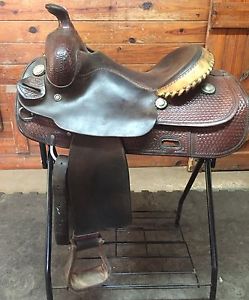 PRICE REDUCED Used Bob's Reining Saddle 15" seat