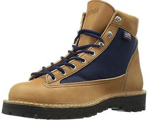 Danner Women s Light Cascade Boot Brown 10 M US