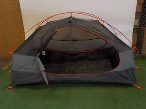 Marmot Limelight 2P Tent: 2-Person 3-Season /32595/