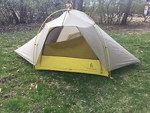 Sierra Design Lightning 2 FL Tent - lightweight, two-person backpacking tent