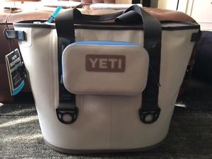 Brand New YETI HOPPER 30 Cooler Ice Chest Soft Sided w/ FREE Sidekick Gear Case