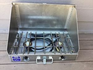 Partner Stove 22"  Propane with Wind Screen